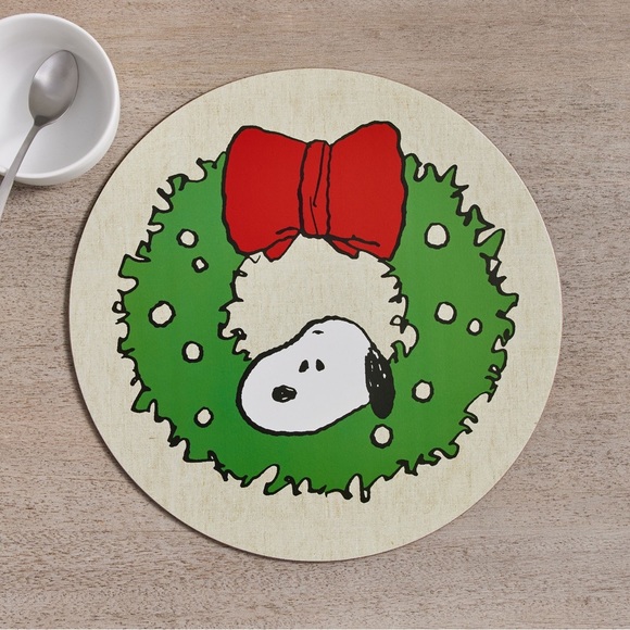 Pottery Barn Peanuts Snoopy Wreath Cork Placemats - Set of 4 - Picture 3 of 13
